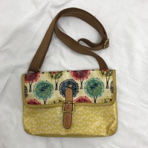 Fossil Crossbody purse yellow birds and  trees
